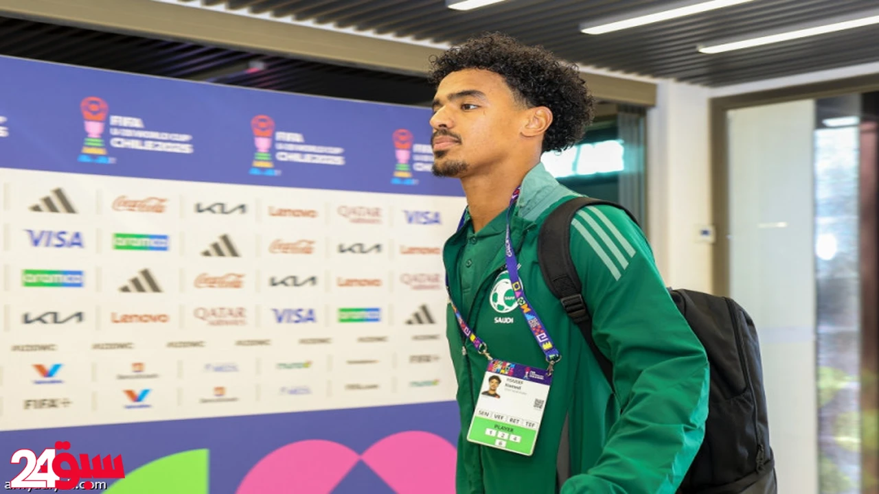 سواريز يتحدى دفاعات نيجيريا بتشكيلة هجومية نارية لمنتخب أوروجواي في موقعة حاسمة